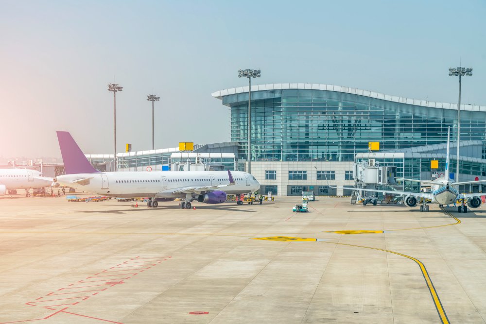 airport-terminal-building